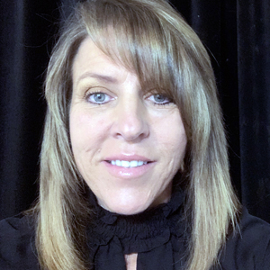 Julie Harnett Hairstylist